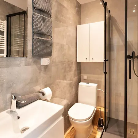 Bright And Cosy 3city In With Balcony By Renters Lägenhet Gdynia